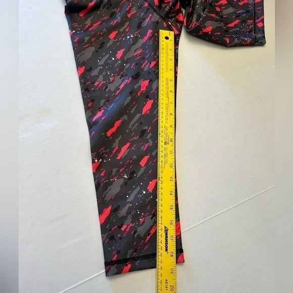 Adidas climate 3/4 length active capri pant gray splatter multi color Sz-XS I16 - Picture 5 of 9